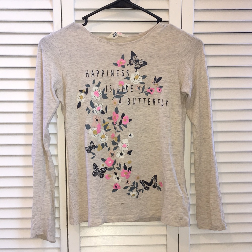 t-shirt with long sleeves